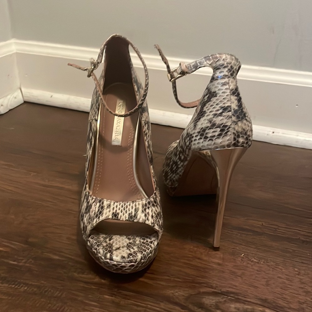 BCBG Maxazria Snake Skin Stiletto Open Toe 7.5M  5” Heels